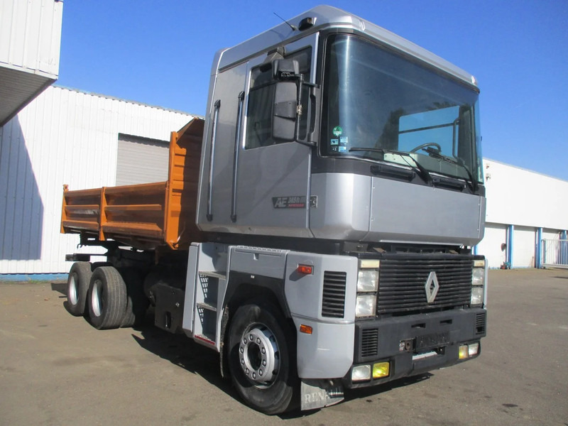 Kipper vrachtwagen Renault Magnum AE 385 TI , 6x4, 3 Way Tipper ,Manual , Airco ,Spring suspension
