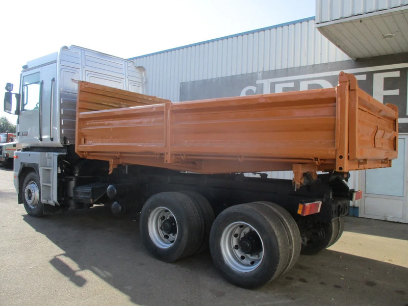 Kipper vrachtwagen Renault Magnum AE 385 TI , 6x4, 3 Way Tipper ,Manual , Airco ,Spring suspension