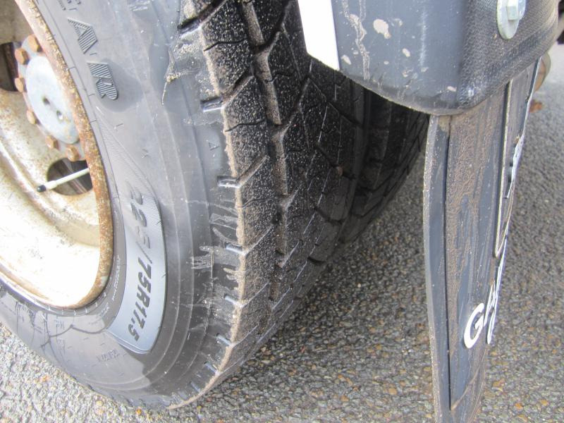 Kipper vrachtwagen Renault Midlum 150 DCI