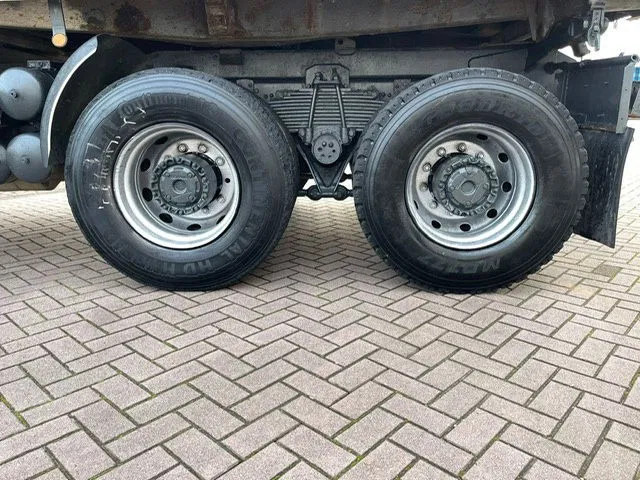 Kipper vrachtwagen Scania 113H 380 6x4 Tipper