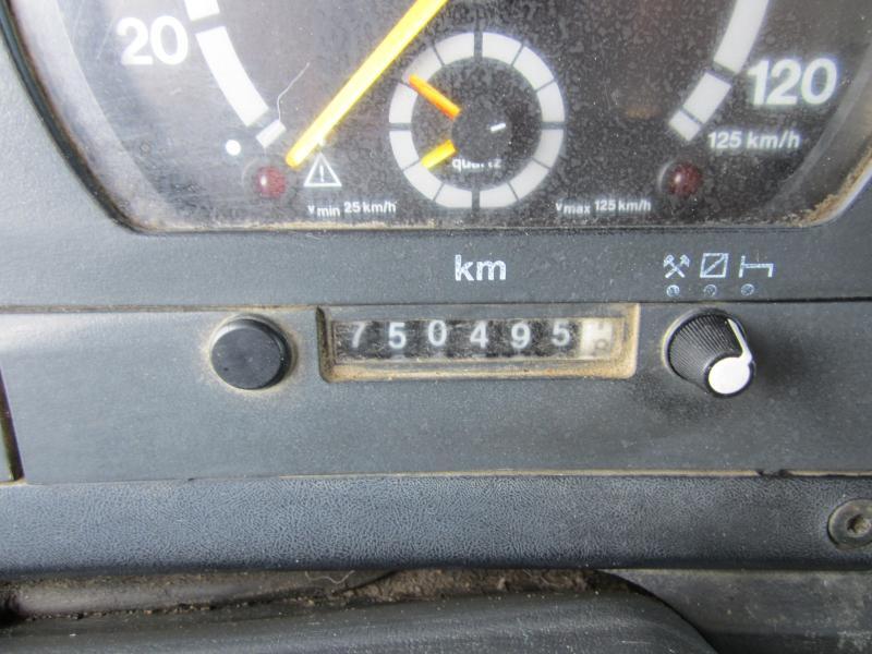 kipper vrachtwagen Scania 124C 360