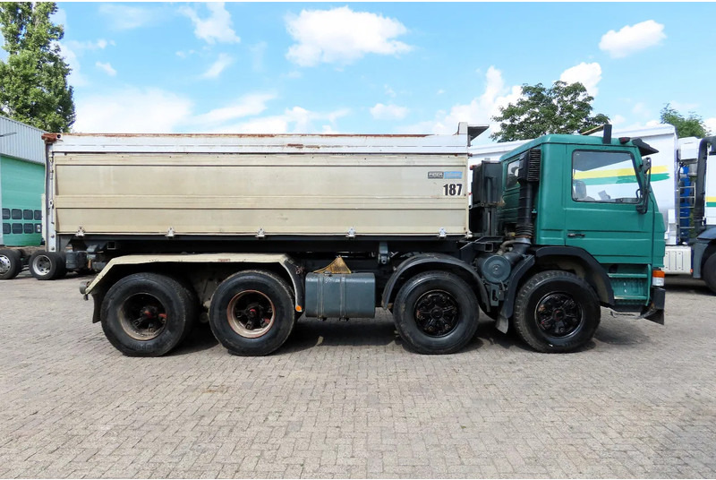 Kipper vrachtwagen Scania P113-360 8x4 FULL SPRING! SUPER CONDITION!