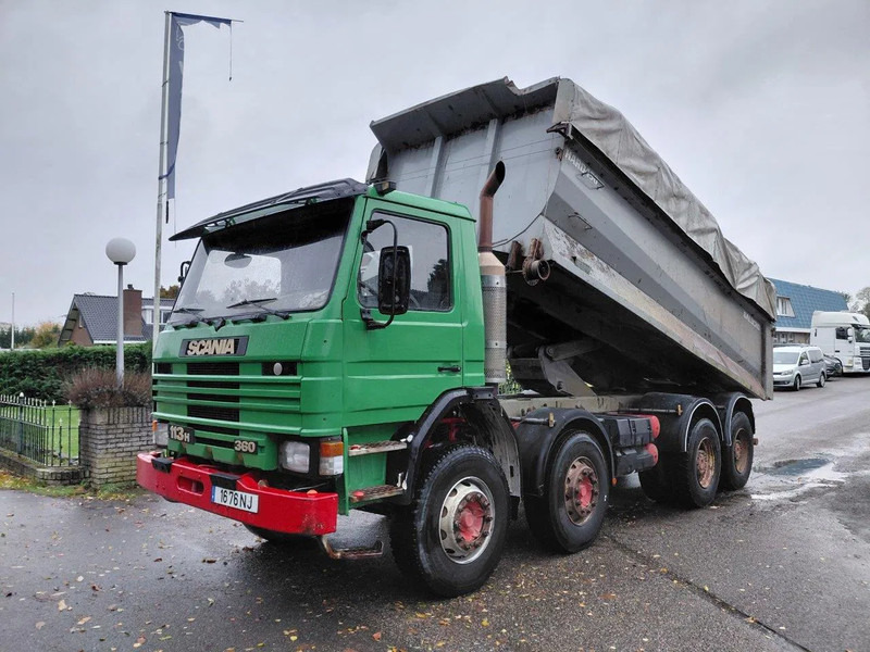 Kipper vrachtwagen Scania P113-360 8x4 Kipper Steel Suspension