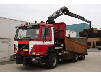Terberg FL1350 6X6 KIPPER MET KRAAN - kipper vrachtwagen