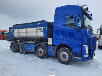 Kipper vrachtwagen Volvo FH540