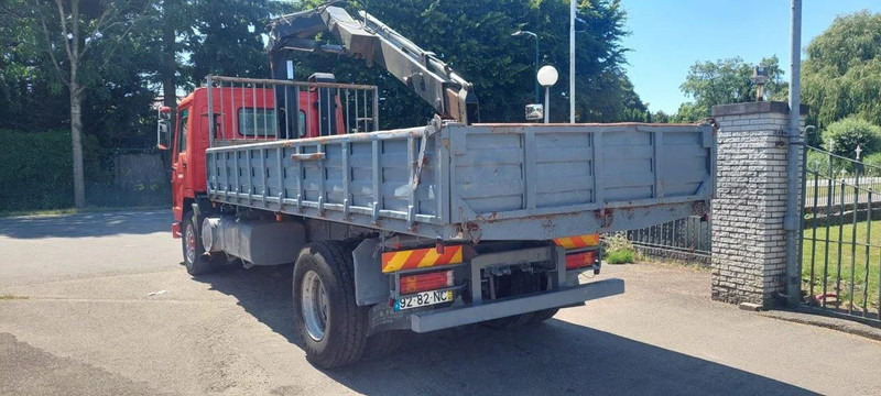 Kipper vrachtwagen Volvo FL 10.320 4x2 Kipper Crane Steel Suspension