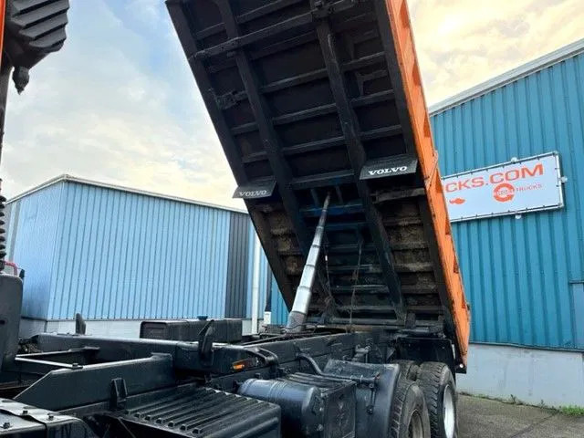 Kipper vrachtwagen Volvo FL 12.380 6x6 FULL STEEL SUSPENSION MEILLER KIPPER (EURO 2 / MANUAL GEARBOX / REDUCTION AXLES / FULL STEEL SUSPENSION)