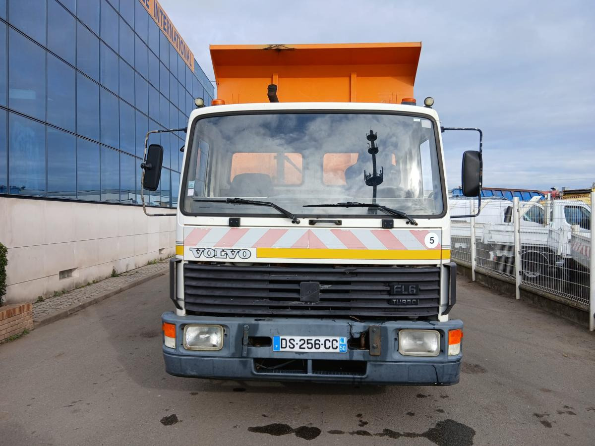 Kipper vrachtwagen Volvo FL 614