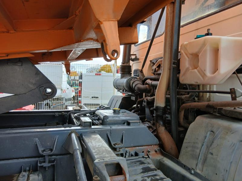 Kipper vrachtwagen Volvo FL 614