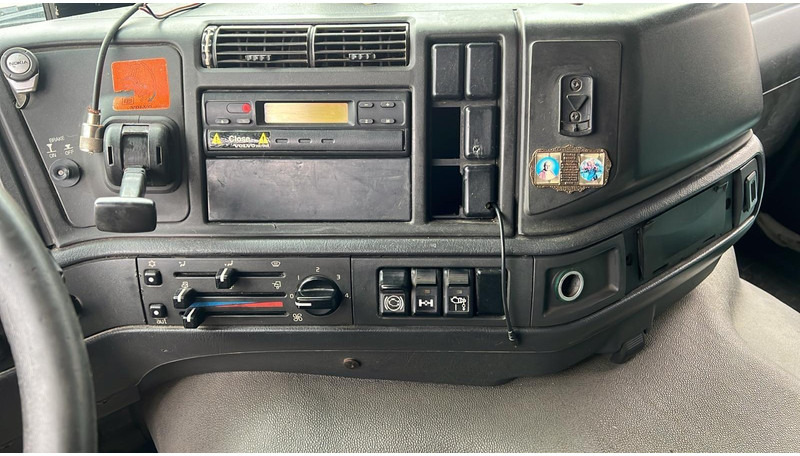 Kipper vrachtwagen Volvo FM 10 - 320 (POMPE MANUELLE / MANUAL PUMP / MANUAL GEARBOX / BOITE MANUELLE)