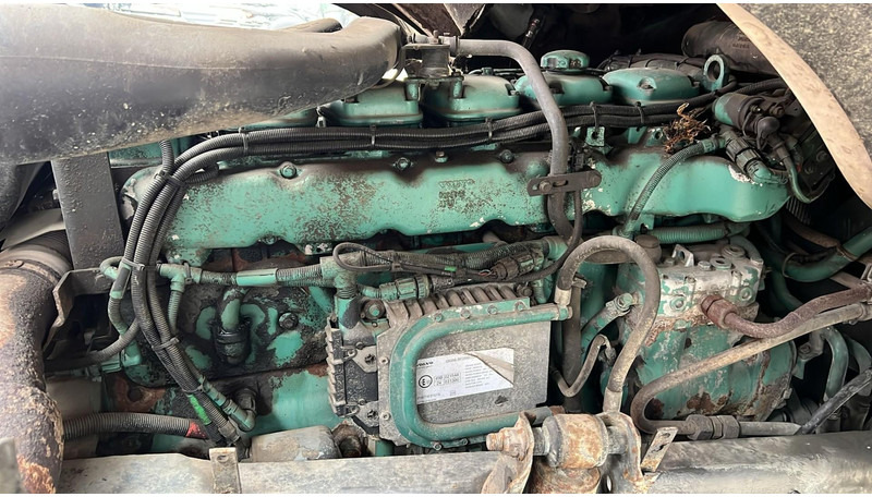 Kipper vrachtwagen Volvo FM 10 - 320 (POMPE MANUELLE / MANUAL PUMP / MANUAL GEARBOX / BOITE MANUELLE)