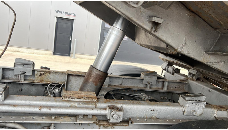 Kipper vrachtwagen Volvo FM 10 - 320 (POMPE MANUELLE / MANUAL PUMP / MANUAL GEARBOX / BOITE MANUELLE)