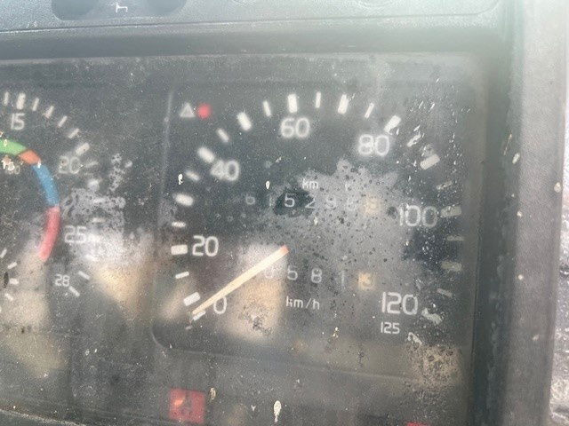 Kipper vrachtwagen Volvo FM 12 FM12 8x4 Right Hand Drive