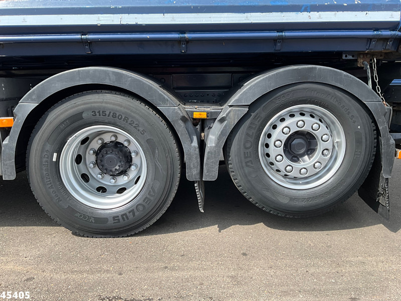 Kipper vrachtwagen Volvo FM 330 6x2/6x4 Hydrodrive HMF 16 Tonmeter Z-kraan