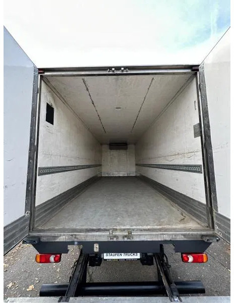 Koelwagen vrachtwagen DAF LF 45 220 L Tief Kühl TK TS 500e 12to STS Koffer
