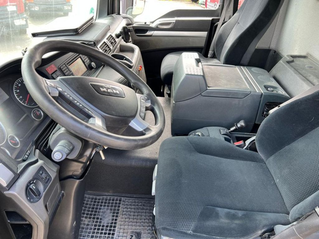 Kraanwagen MAN TG-S 35.480 8x4 BL Abrollkipper mit Kran Penz-15