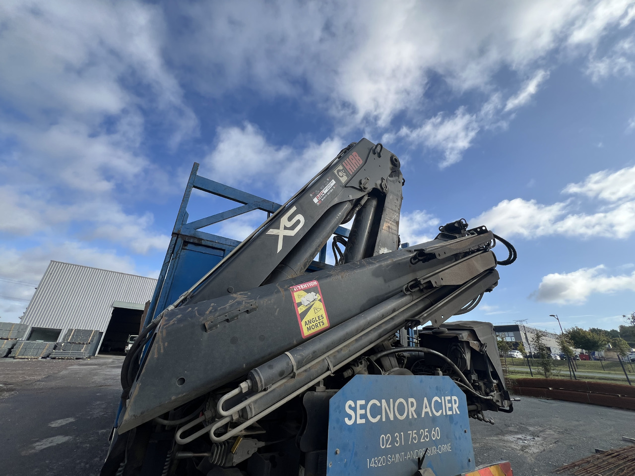 Kraanwagen RENAULT plateau grue radio commandée 380 DXI