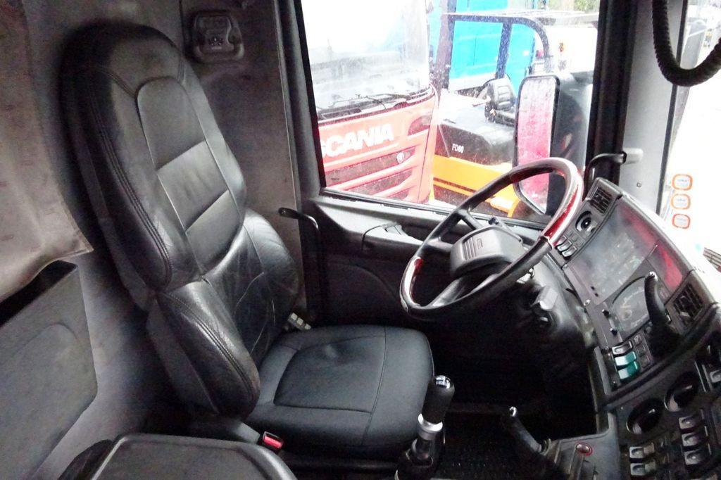 Kraanwagen Scania R 124G 420 8x2 Kran (2006)-Container- Kipper