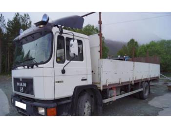 Vrachtwagen met open laadbak MAN 13.232: afbeelding 1