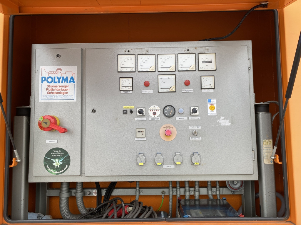 Vrachtwagen MAN 18.272 / Stromaggregat