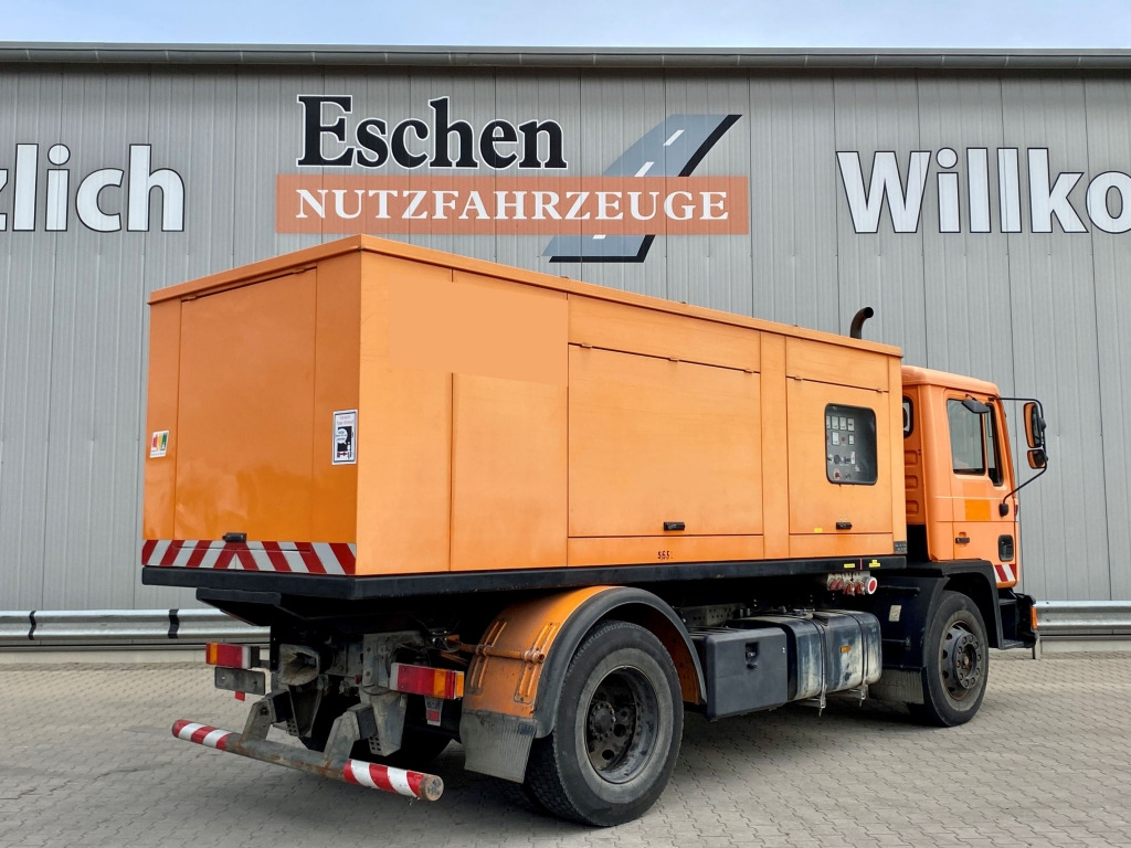 Vrachtwagen MAN 18.272 / Stromaggregat