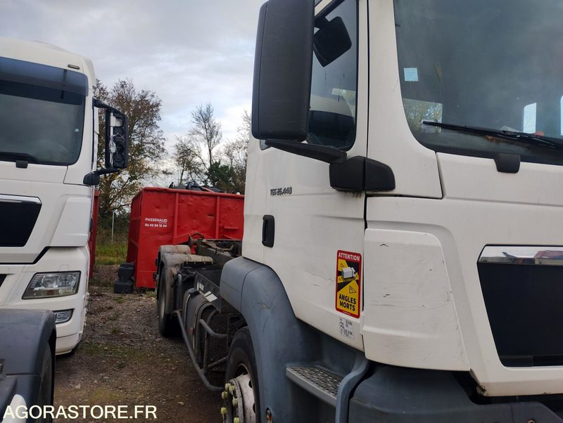 Vrachtwagen MAN 26T/BRAS - FF574DG