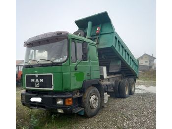 Kipper vrachtwagen MAN 26.372 6x4 tipper: afbeelding 1