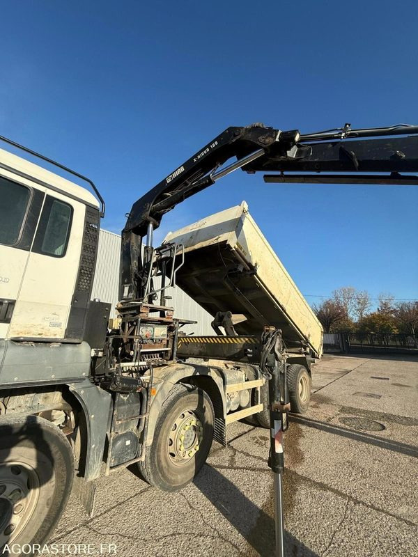 Vrachtwagen MAN 8x4 - 32-400 BiBenne grue - 11.2014 / 375000 KM
