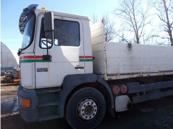 Vrachtwagen met open laadbak, Kraanwagen MAN F2001: afbeelding 1
