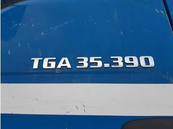 Kipper vrachtwagen MAN TGA 35.390: afbeelding 4