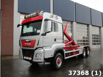 Haakarmsysteem vrachtwagen MAN TGS 33.480H 6x6 Euro 6: afbeelding 1