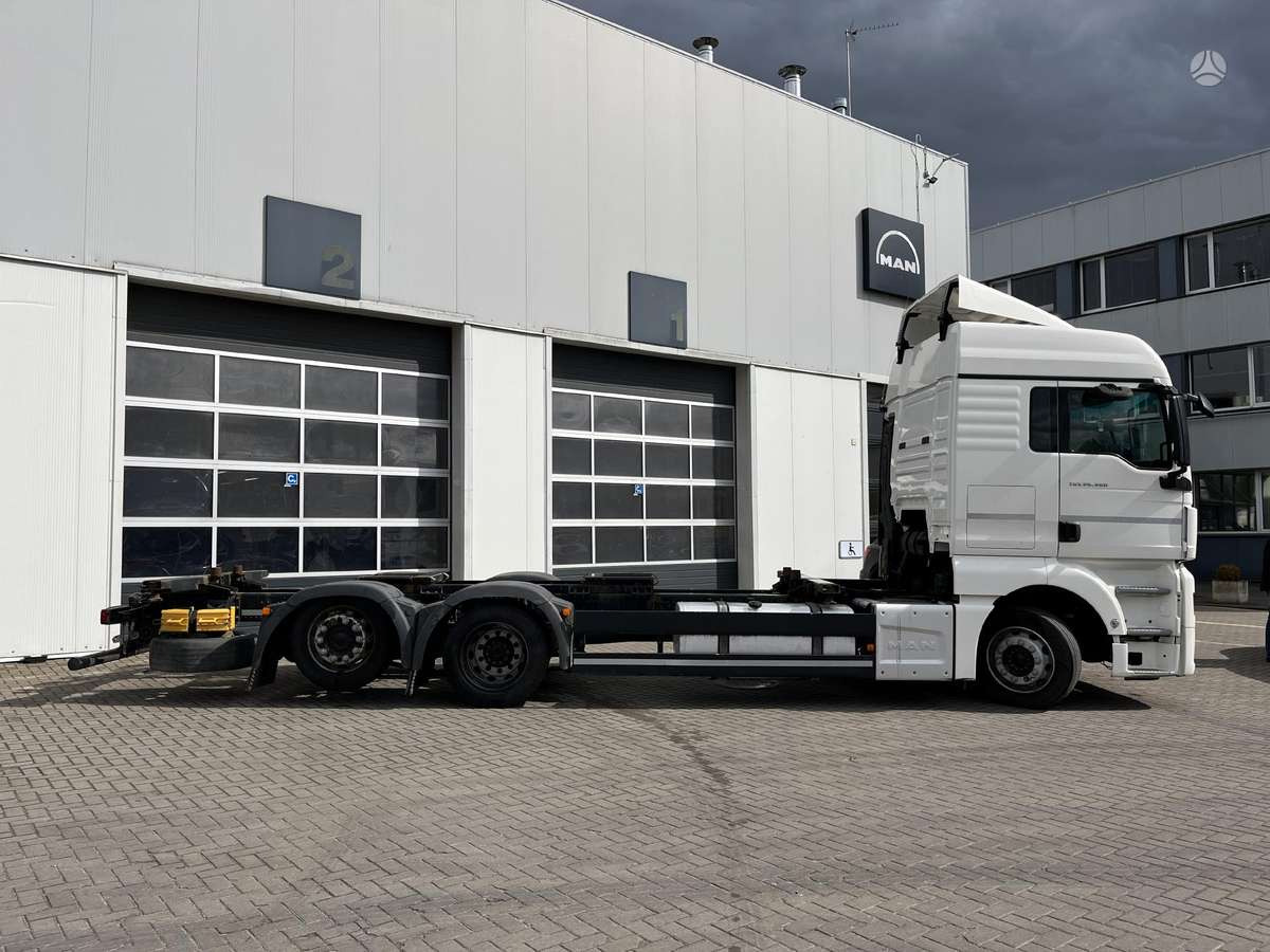 Containertransporter/ Wissellaadbak vrachtwagen MAN TGX 26.460 6X2-2 LL (7582): afbeelding 5