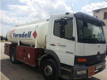 Tankwagen voor het vervoer van brandstoffen MERCEDES-BENZ 1528 ATEGO: afbeelding 1