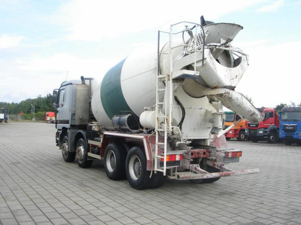 Vrachtwagen MERCEDES-BENZ Actros 3235 B 8x4 Betonmischer Stetter 9m³ -Deutsch