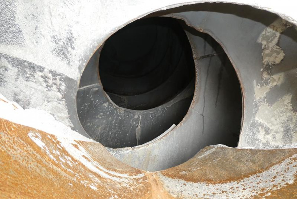 Vrachtwagen MERCEDES-BENZ Actros 3235 B 8x4 Betonmischer Stetter 9m³ -Deutsch