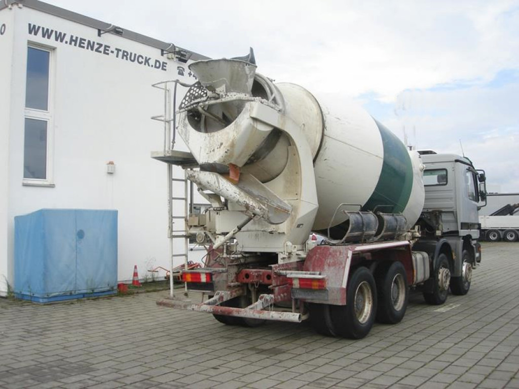 Vrachtwagen MERCEDES-BENZ Actros 3235 B 8x4 Betonmischer Stetter 9m³ -Deutsch