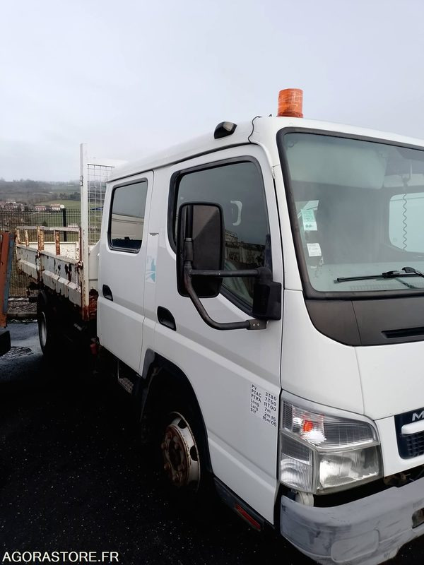 Vrachtwagen MITSUBISHI CANTER ( MOTEUR HS )