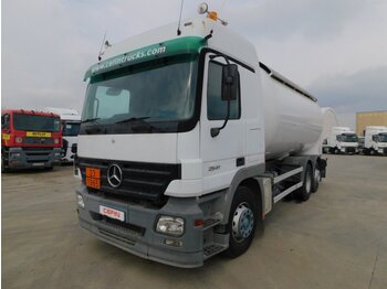 Tankwagen Mercedes Actros 2541: afbeelding 1