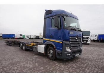 Containertransporter/ Wissellaadbak vrachtwagen Mercedes Benz 2545: afbeelding 1