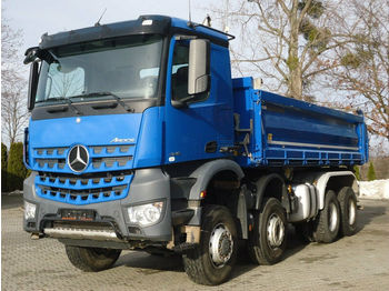 Kipper vrachtwagen Mercedes-Benz AROCS 4145 8x6 EURO6 Dreiseitenkipper TOP!: afbeelding 1