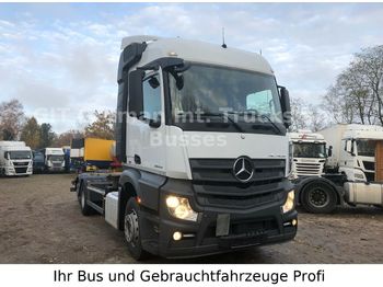 Containertransporter/ Wissellaadbak vrachtwagen Mercedes-Benz Actros 2543 Euro 6  BDF 6x2 (48,46,45): afbeelding 1