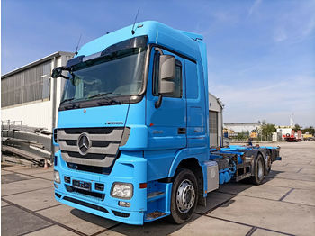 Containertransporter/ Wissellaadbak vrachtwagen Mercedes-Benz Actros MPIII 2541 L 6x2 MegaSpace BDF Retarder: afbeelding 1