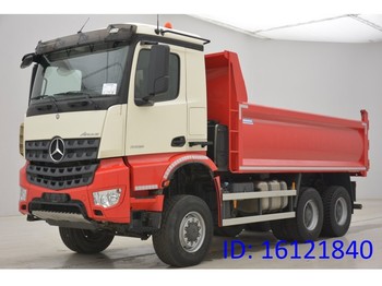 Kipper vrachtwagen Mercedes-Benz Arocs 3336 - 6x6: afbeelding 1