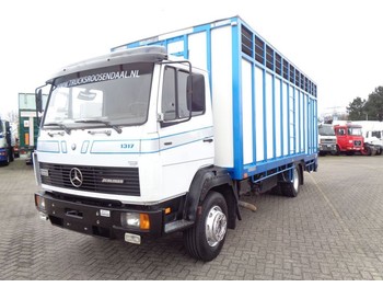 Veewagen vrachtwagen Mercedes-Benz Atego 1317 + Manual + Horse Transport: afbeelding 1