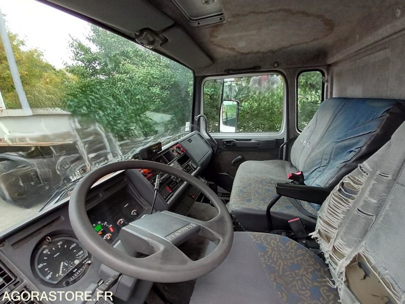 Vrachtwagen Nacelle Renault 3510SD53