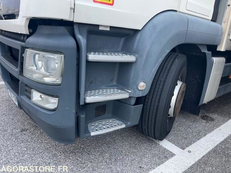 Vrachtwagen Porteur MAN  400CV 19t Remorquant - 2012 - 950893 Kms