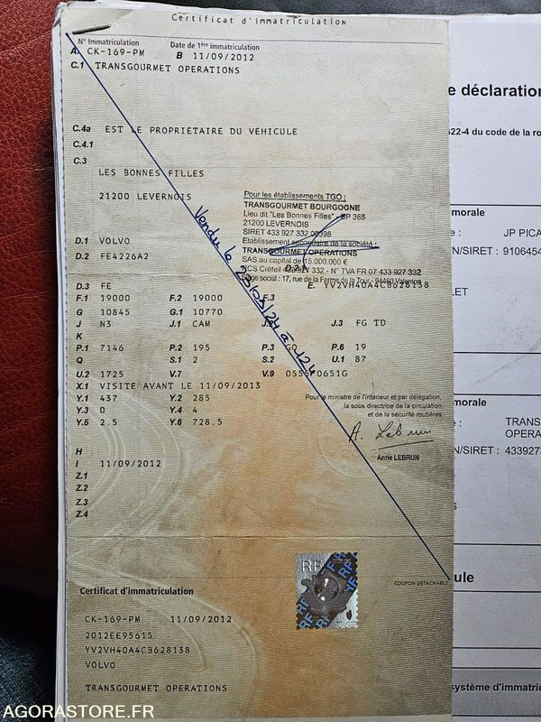 Vrachtwagen Porteur Volvo frigo