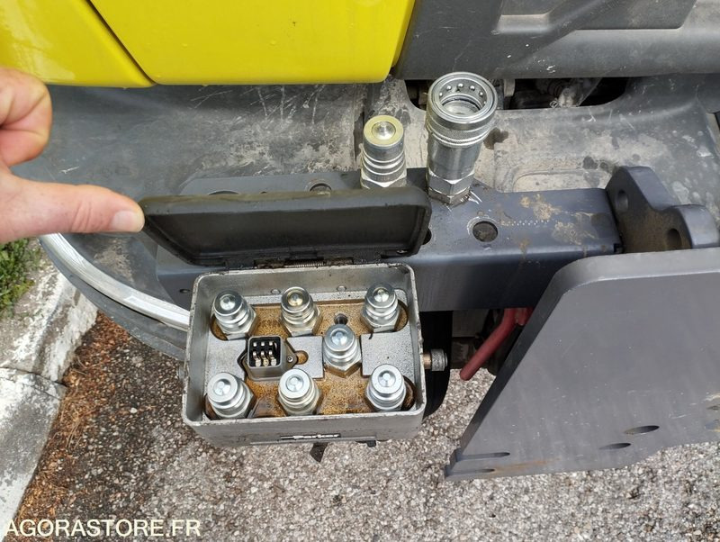 Vrachtwagen RENAULT D14 14T TRI BENNE DTi 5_210_ TRES FAIBLE KILOMETRAGE _ DY-395-WC