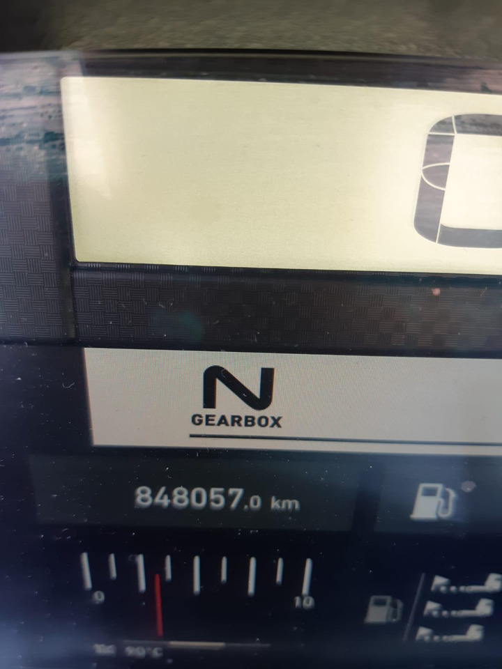 Vrachtwagen RENAULT T480