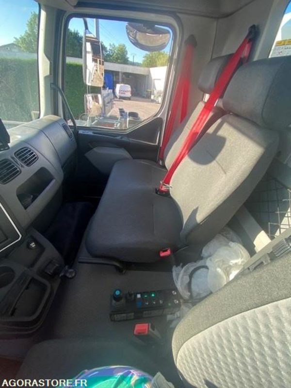 Vrachtwagen RENAULT TRUCKS D - 13T - NEUF - 0km - 2025